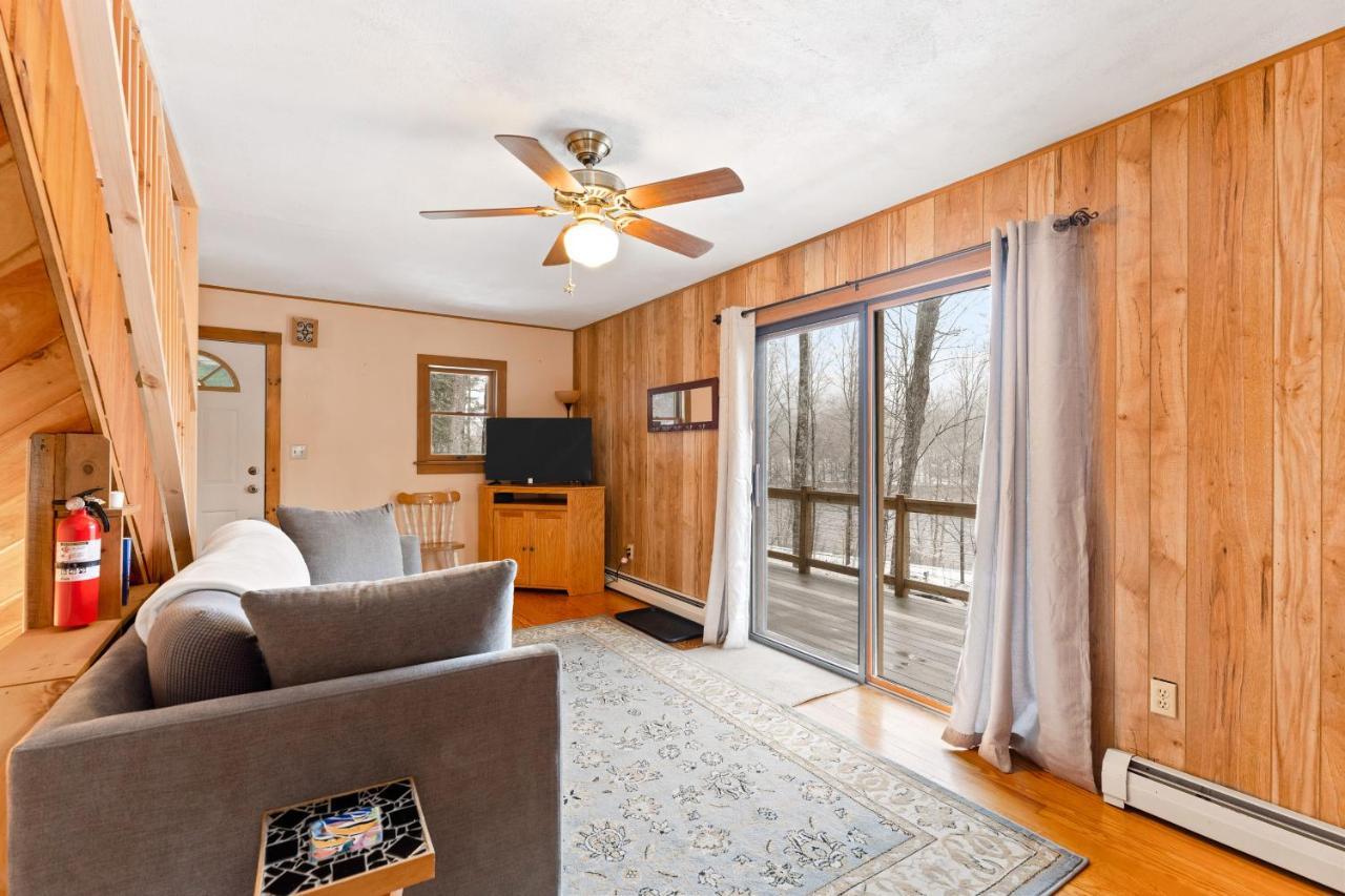 River Road Treehouse Retreat Warrensburg Buitenkant foto